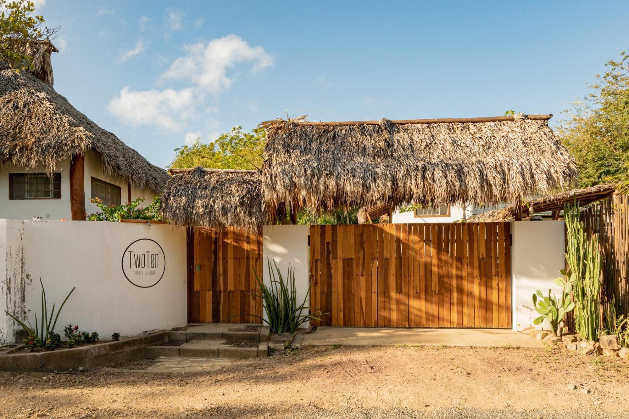 Twoten° Surf Home Popoyo Luaran gambar